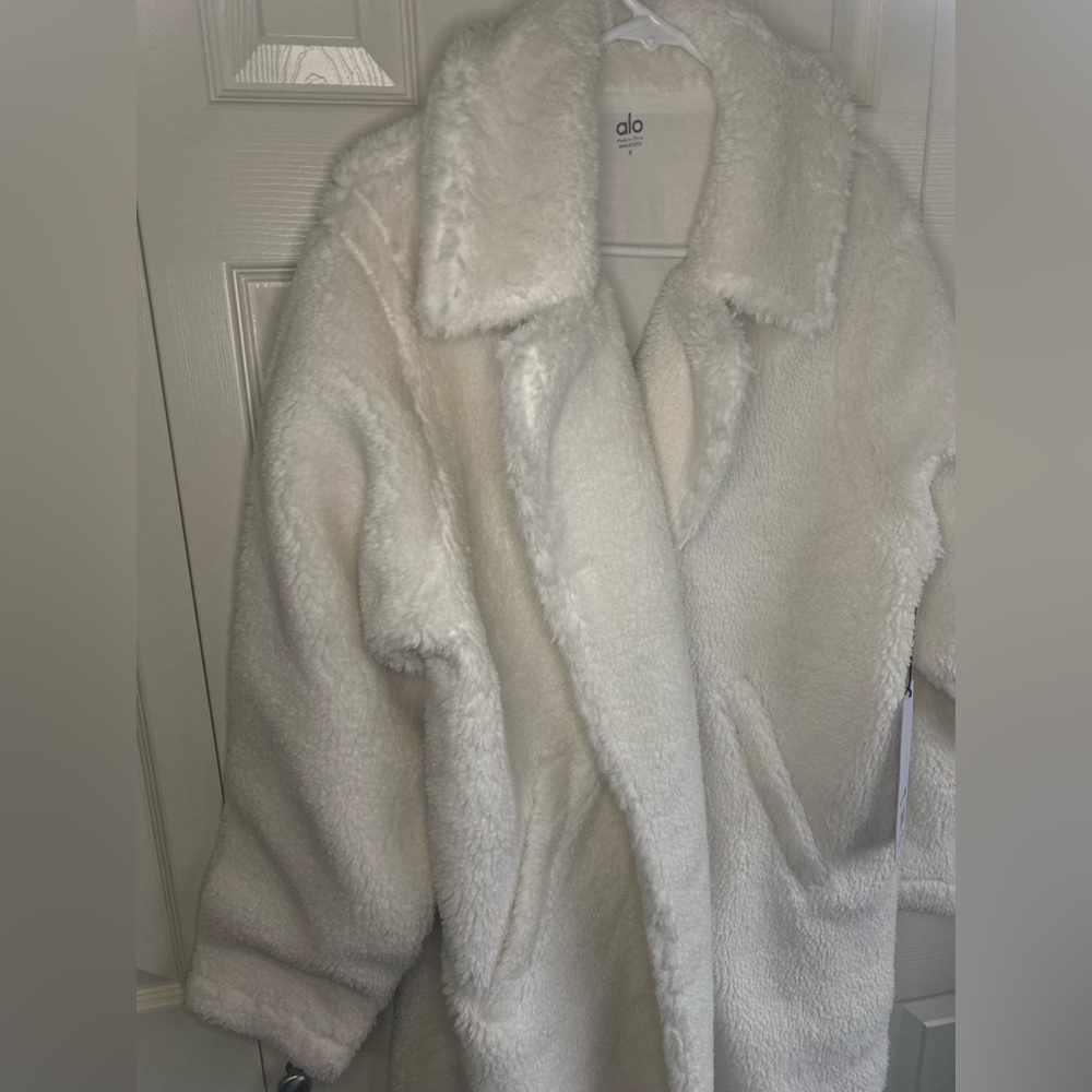 NWT Alo Yoga Oversized Sherpa Trench Teddy Coat - Ivory - Picture 7 of 13